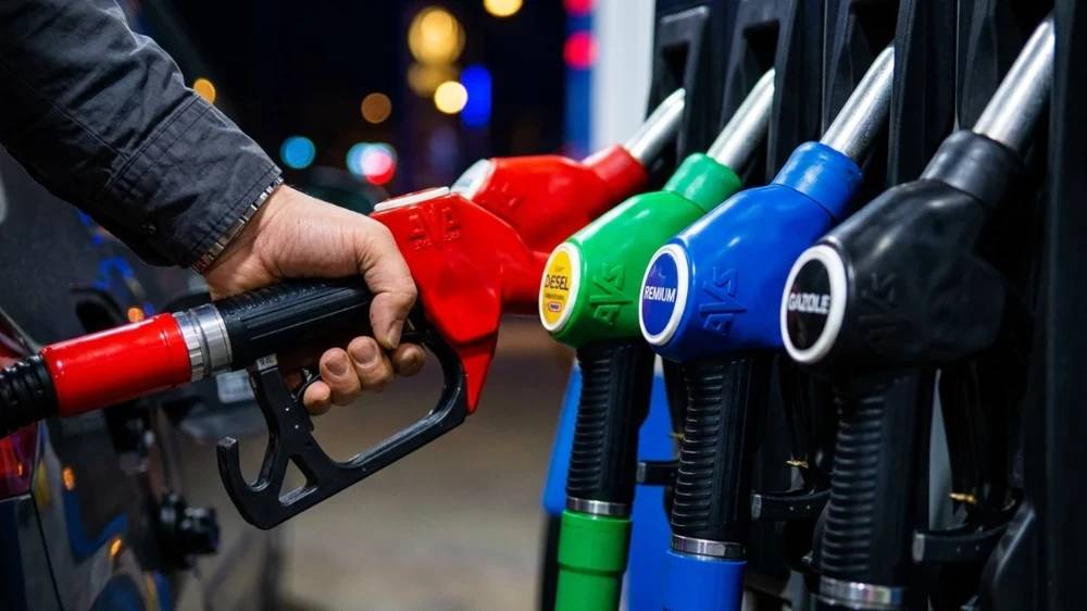 Bugün akaryakıt istasyonuna gidenler şok geçiriyor 1